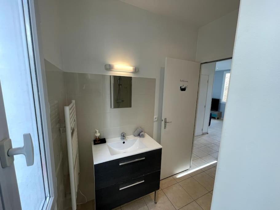Appartement T2 Pour 3 Personnes Marseille Bagian luar foto