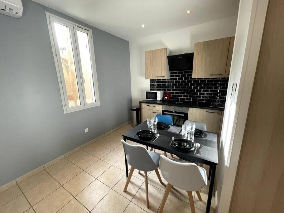 Appartement T2 Pour 3 Personnes Marseille Bagian luar foto